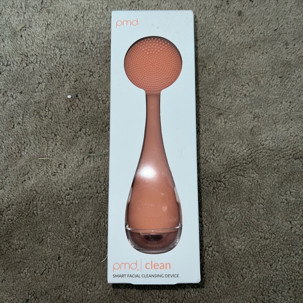 PMD Smart Facial Cleansing Device